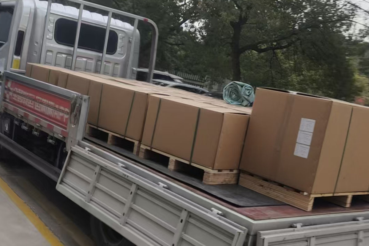 品質交付！蘇齒傳動公司一批斜齒輪減速機順利完工，發貨了
